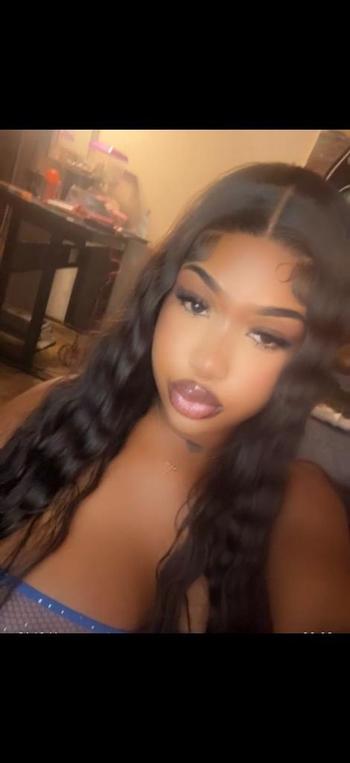 Indya, 20  female escort, Mendocino