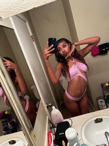 Loyalty , 21  female escort, Mendocino