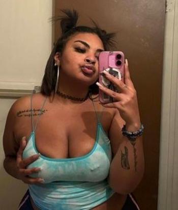 Oliver, 33  female escort, Mendocino