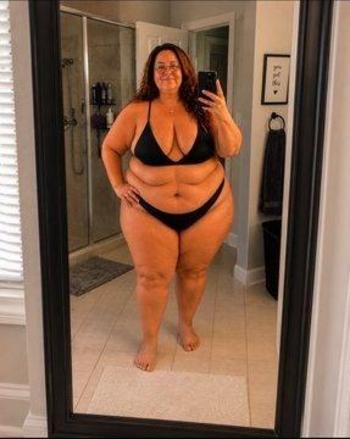 Mary, 52  female escort, Mendocino